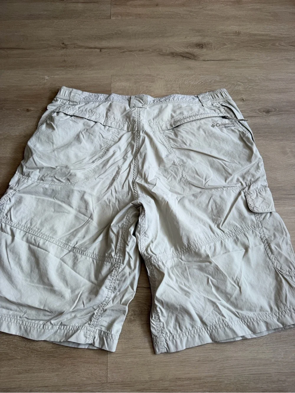 Columbia Titanium Omni Dry Trail Shorts Men's SZ M